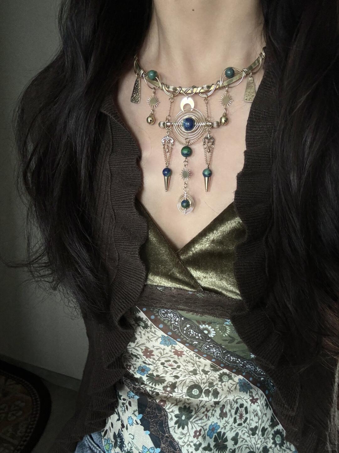 Celestial Loop--Wirewrapping Choker