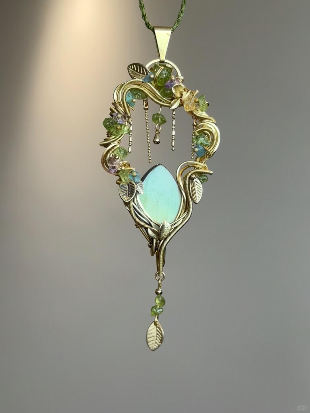 Faeriewood--Wirewrapping Pendant