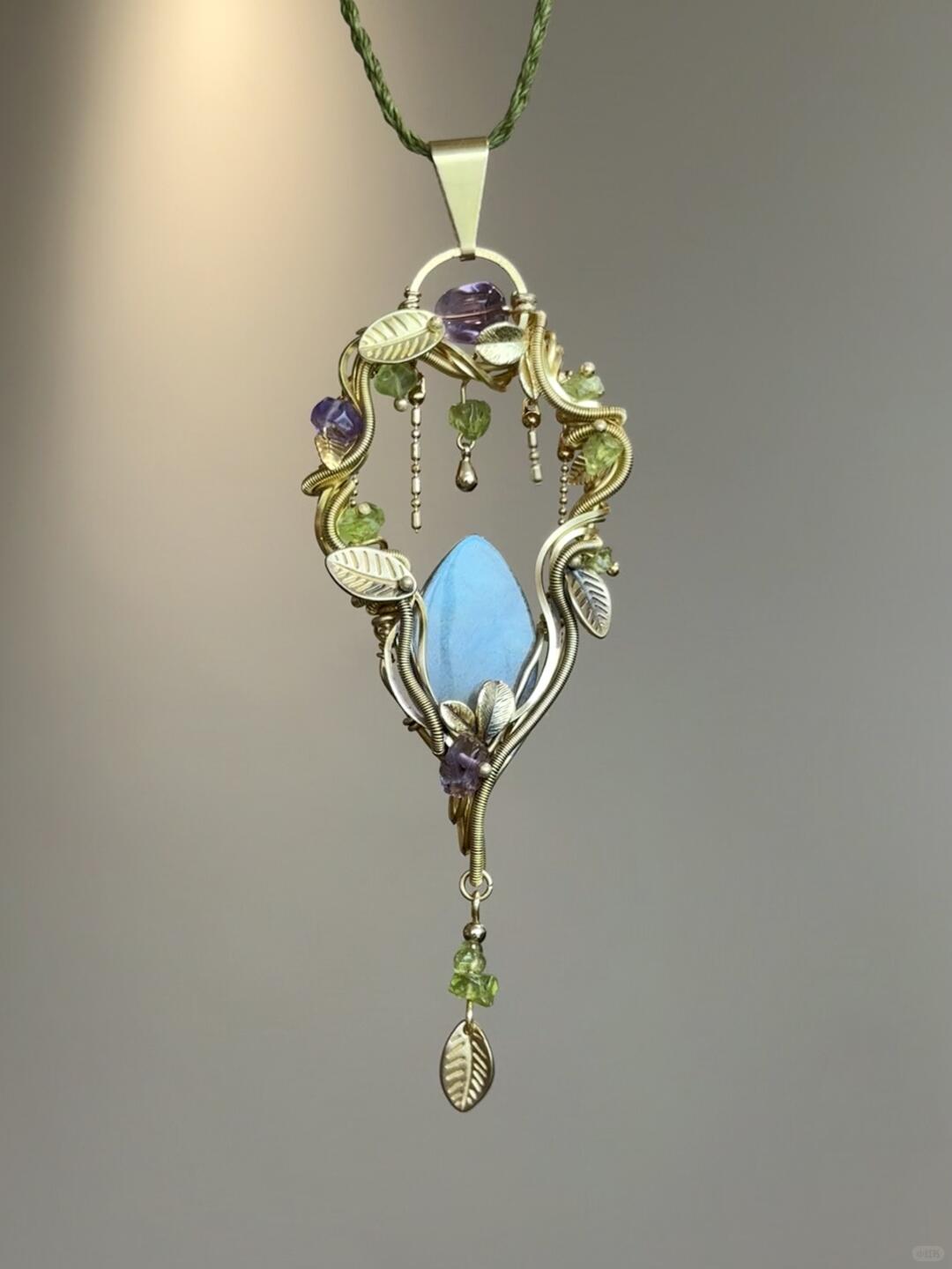 Faeriewood--Wirewrapping Pendant