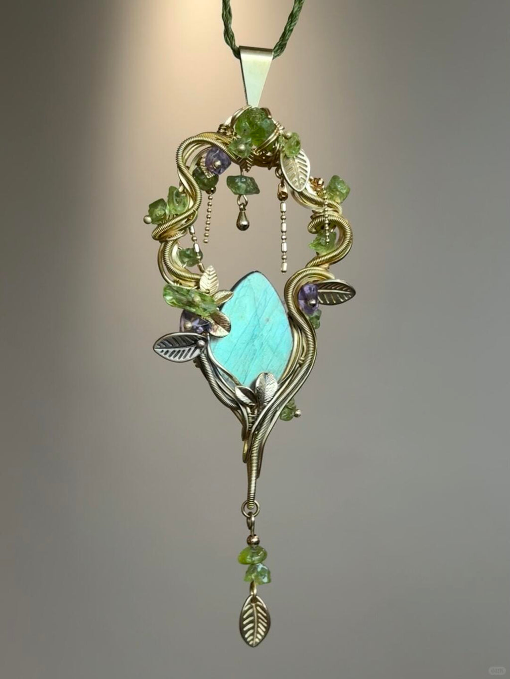 Faeriewood--Wirewrapping Pendant