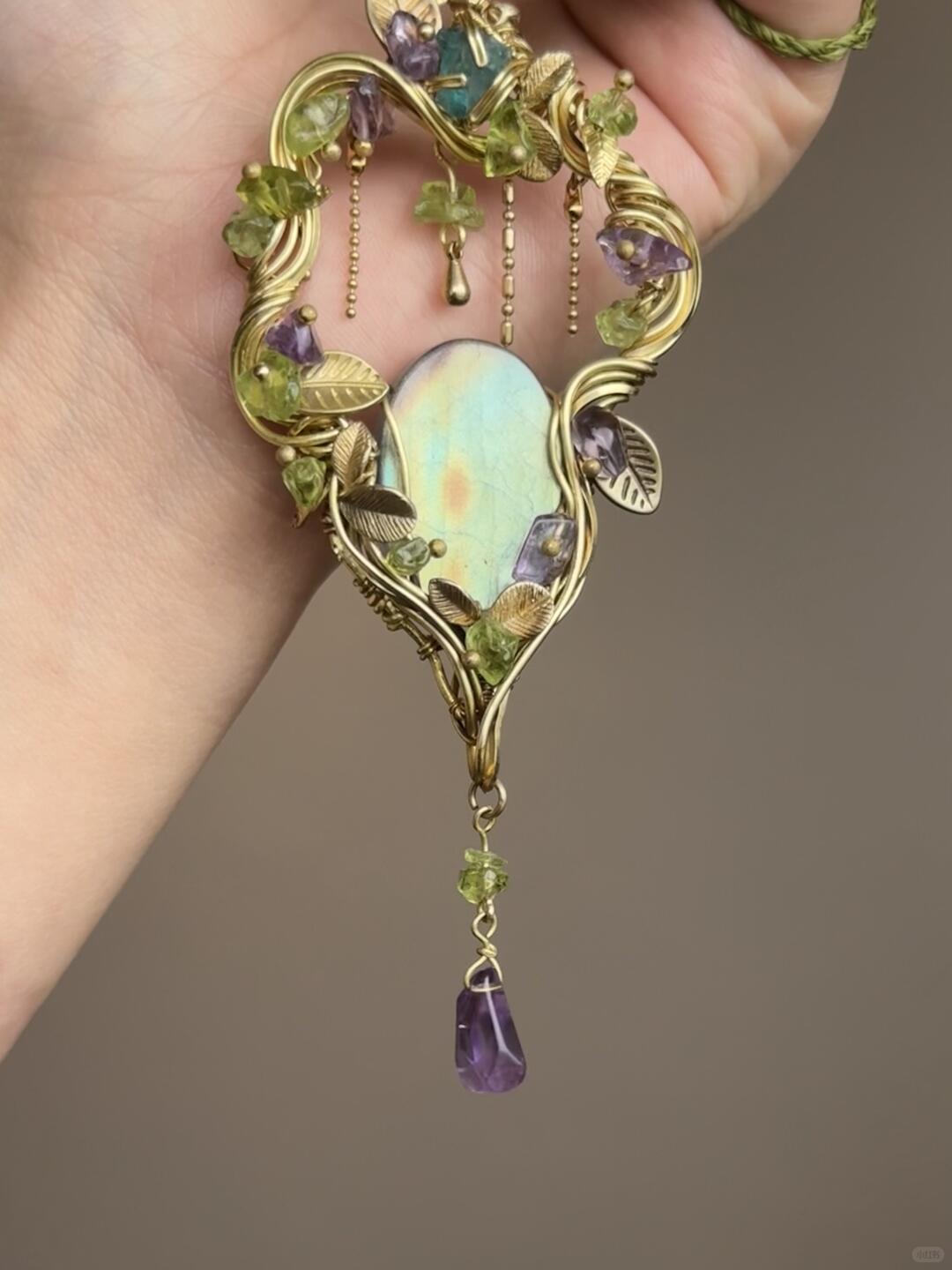 Faeriewood--Wirewrapping Pendant